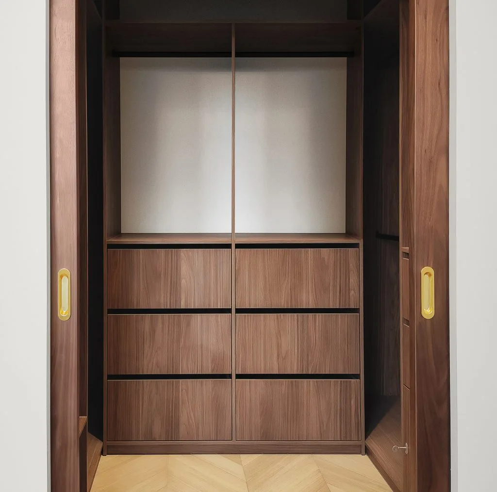 КАК НАВЕСТИ ПОРЯДОК В ГАРДЕРОБНОЙ РАЗ И НАВСЕГДА