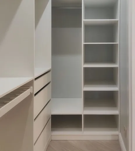 3 решения для маленькой гардеробной